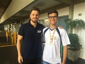Estudante sabatista de colégio interno de Ivatuba conquista medalha de ouro na Olimpíada Paranaense de Química